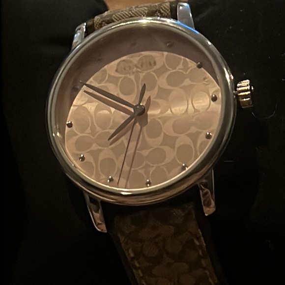 NWT COACH Women’s Grand ROSE DIAL SIGNATURE ORNO- W- SS - ROU- PIN - 8 -MCKFA - Picture 3 of 8